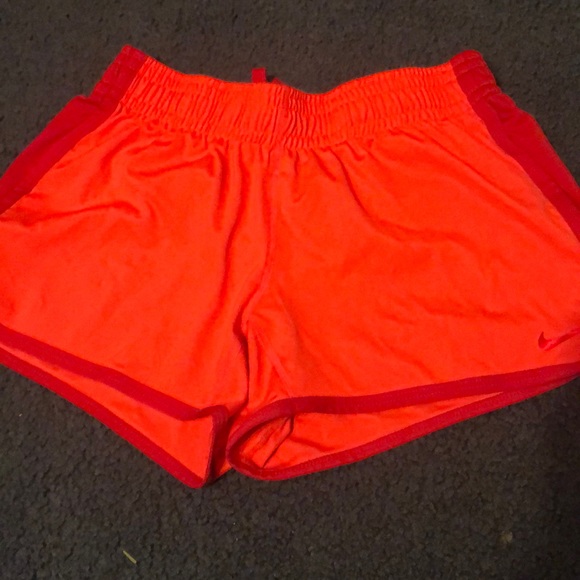 Nike Pants - Nike workout shorts